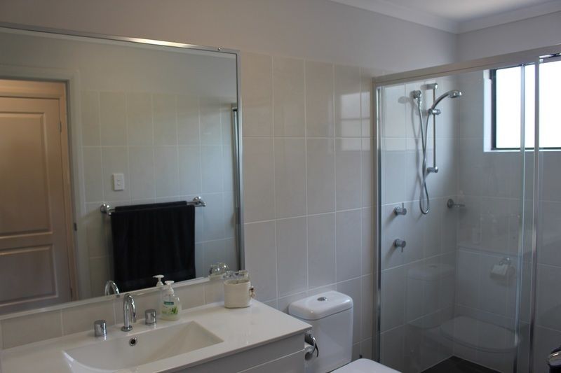 Beautiful Two Bedroom Home Perfect For Entertaining