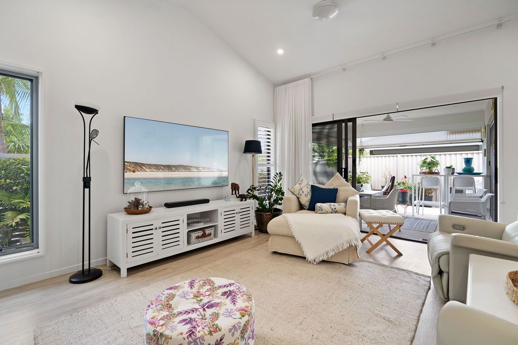 Palm Lake Cooroy-Noosa