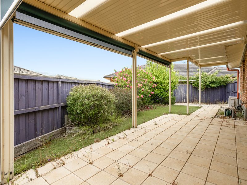 Refined Living with Seamless Outdoor Connection