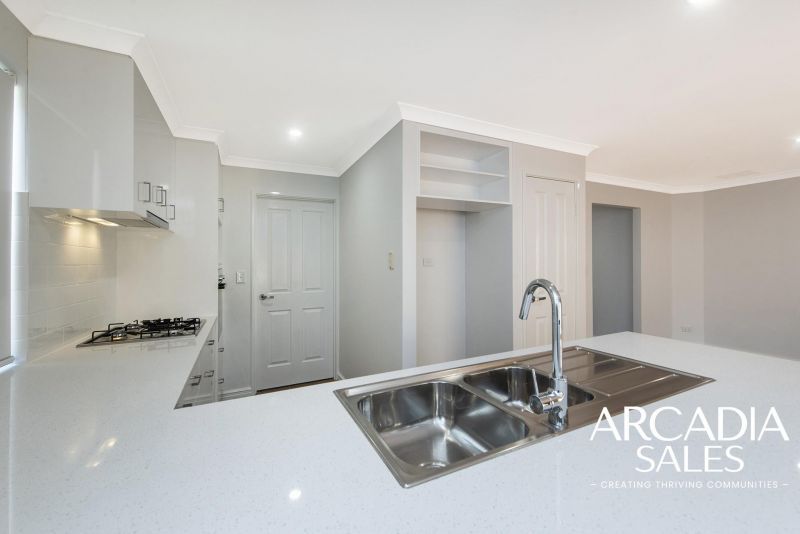 3X1 - Fully Refurbished Kitchen - Priced to Sell!!!