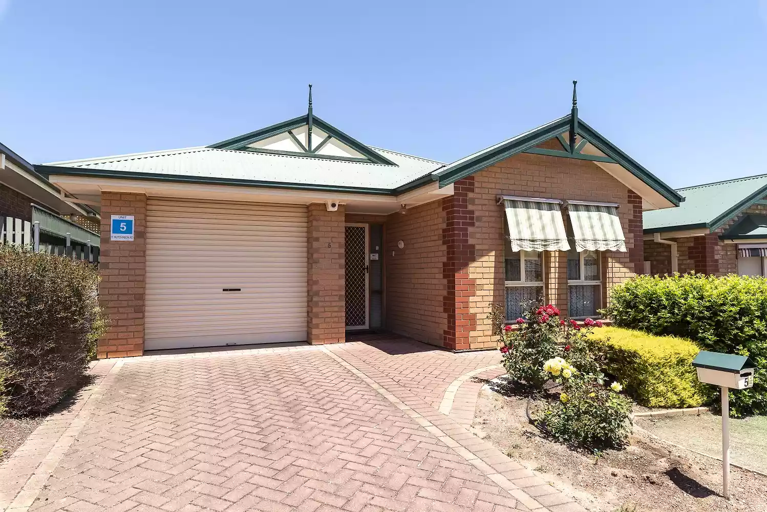 Three Bedroom - In Attractive Village