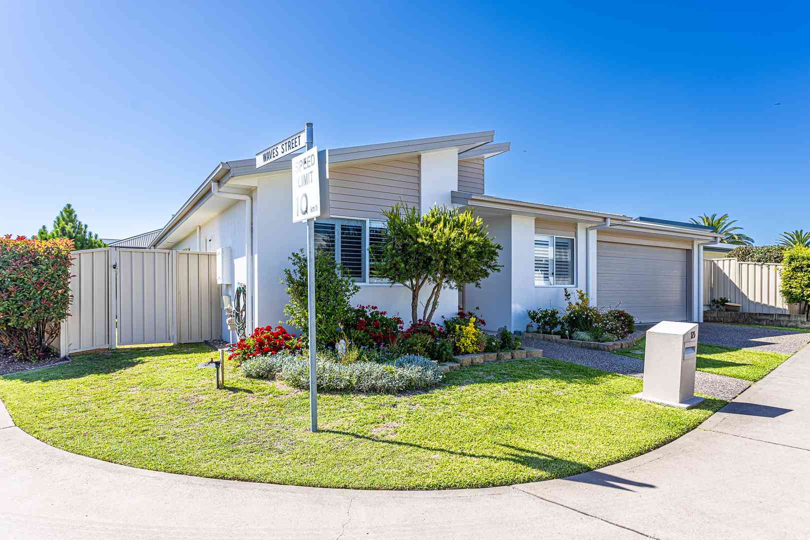 Palm Lake Resort Very Desirable position