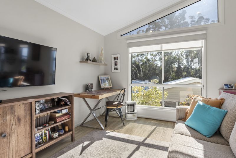 Modern Living with Scenic Views