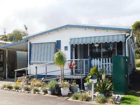 397 (Pre-loved) Bayway Village