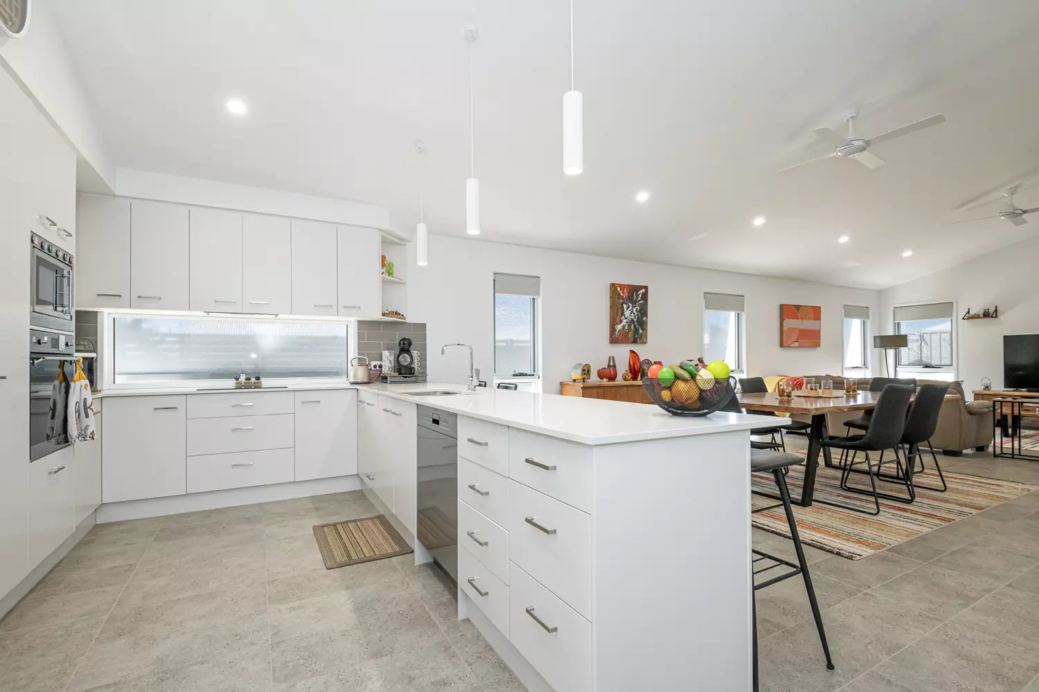 Exquisite Willow Design