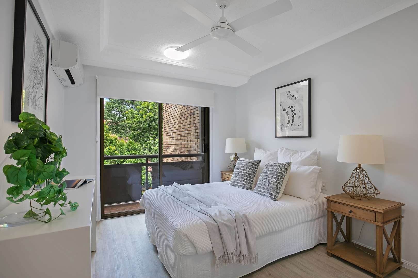 Large, modern one-bedroom apartment - available now