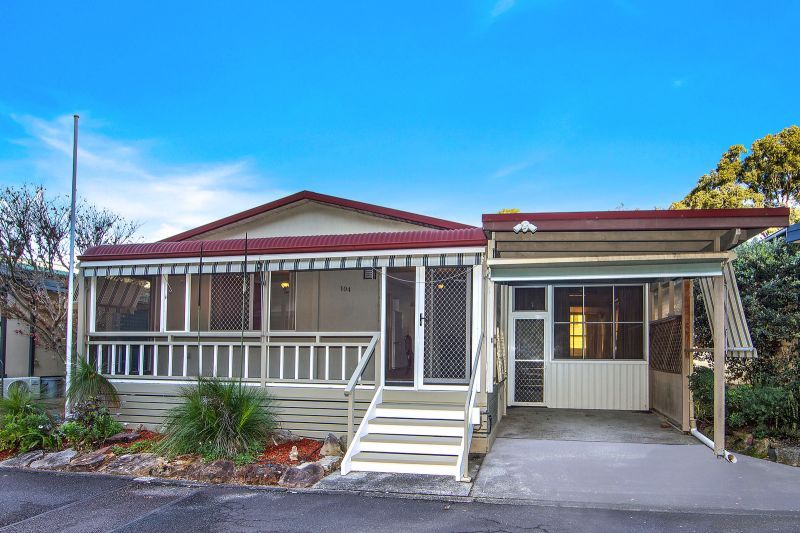 Cosy Two-bedroom Home with Enclosed Alfresco
