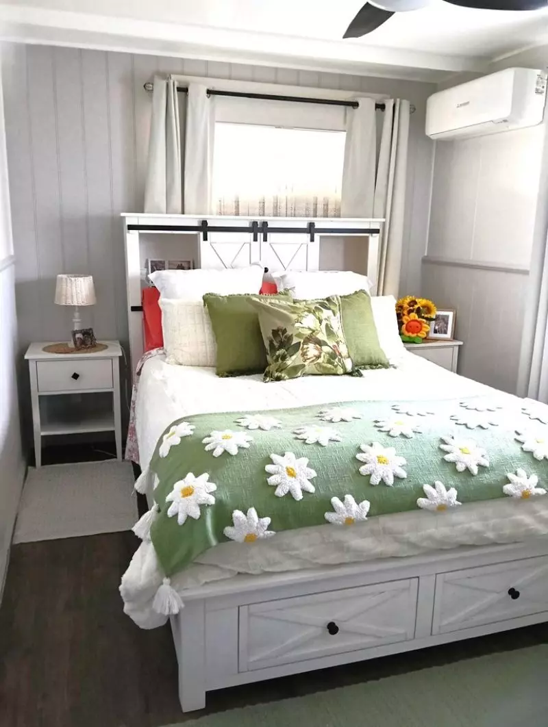 Modern & Perfect Balance of Space & Comfort