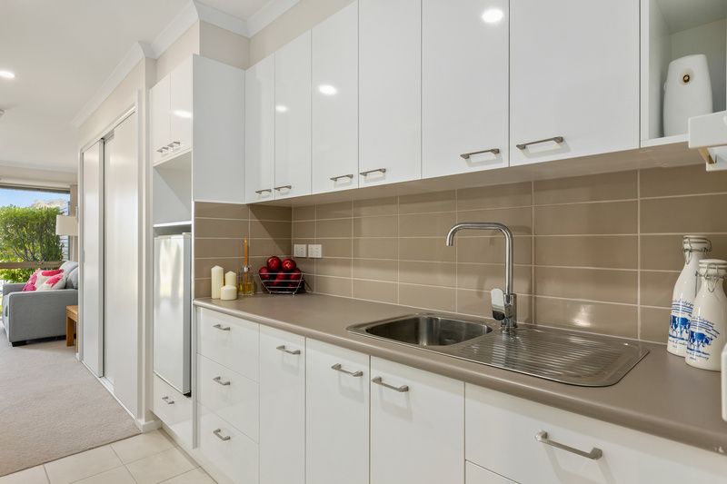 Easy Living Overlooking Peaceful Courtyard Gardens