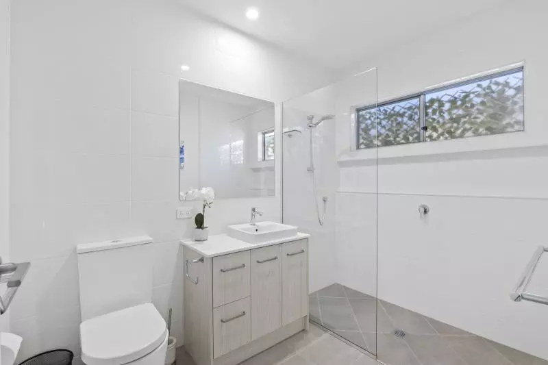 Site 43 - Established Kalbar