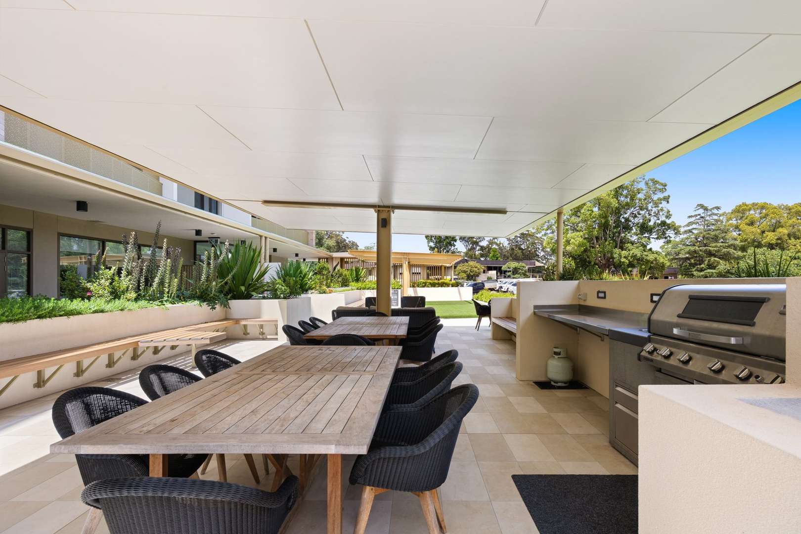 Spacious Ground-Floor Living with a Private North-Facing Courtyard