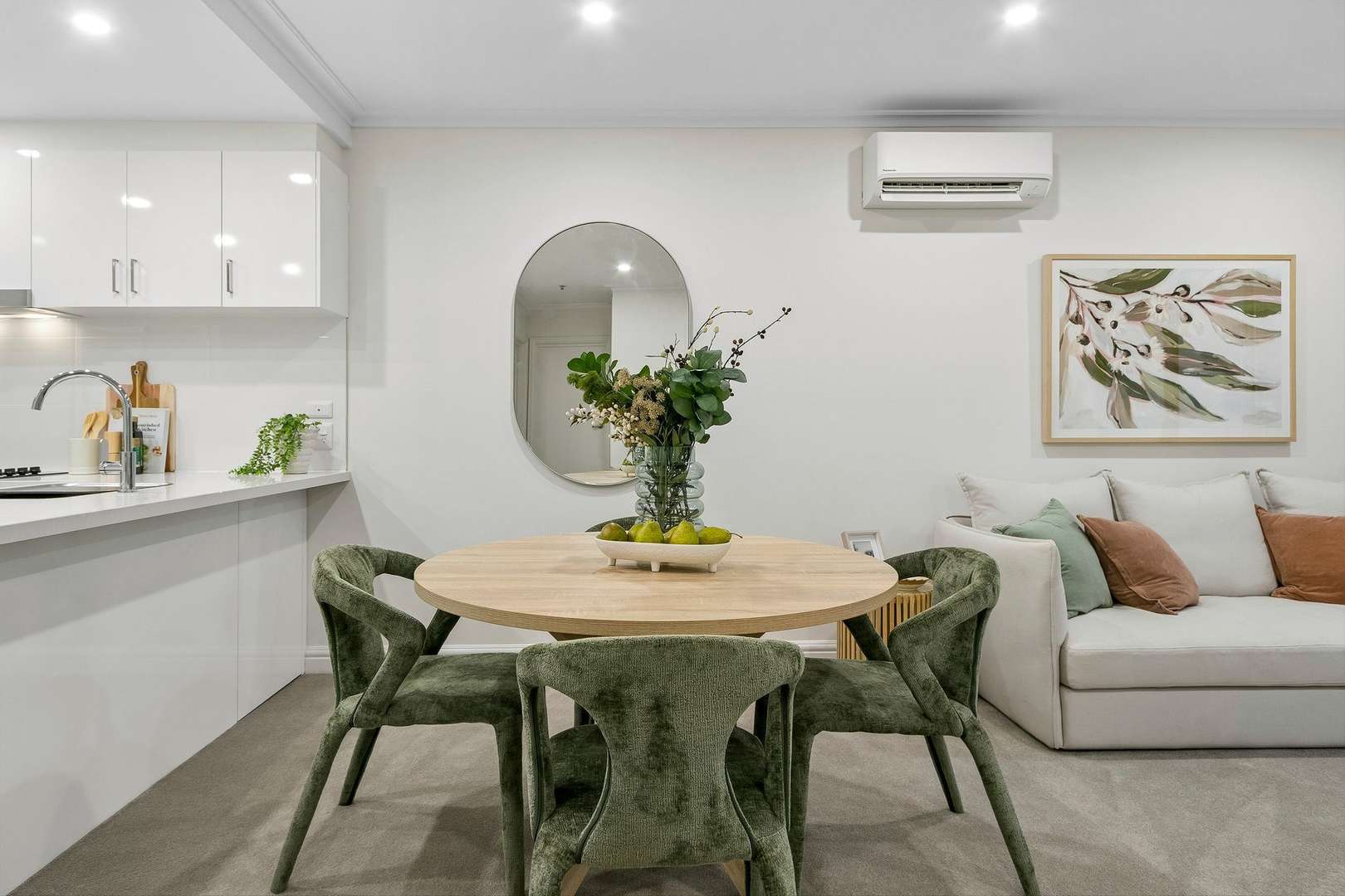 Easy Living with a Bright Open-Plan Design