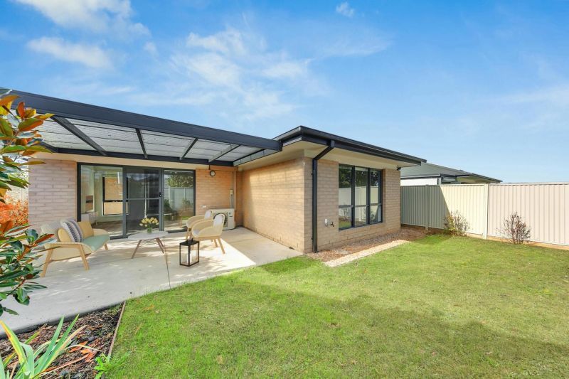 196/236-238 Waterview Boulevard, Craigieburn