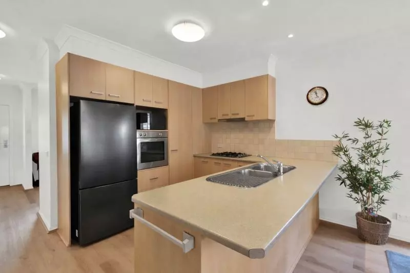 Lifestyle Communities Brookfield - Warm & modern appeal