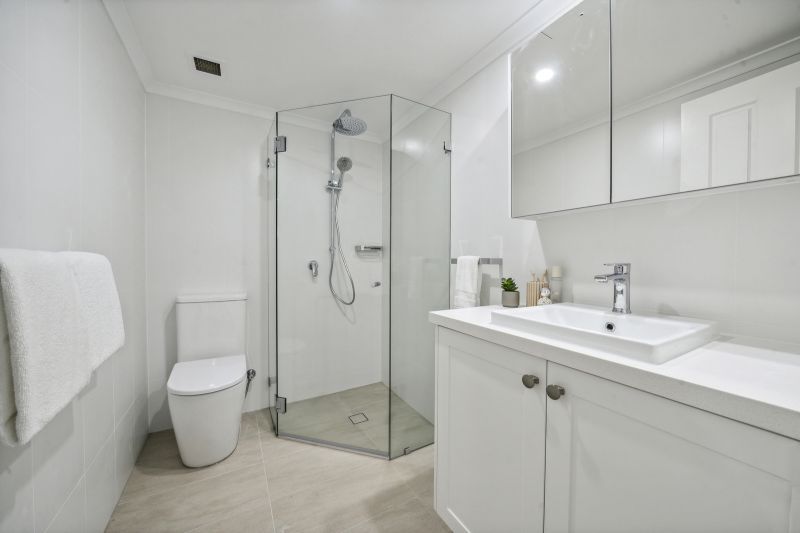 Spacious Ground-Floor Living Surrounded by Gardens