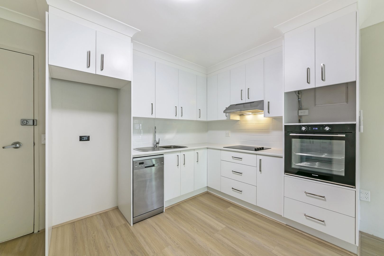 Large One Bedroom Garden Villa Set on 5 Acres of Peaceful Landscaped Grounds