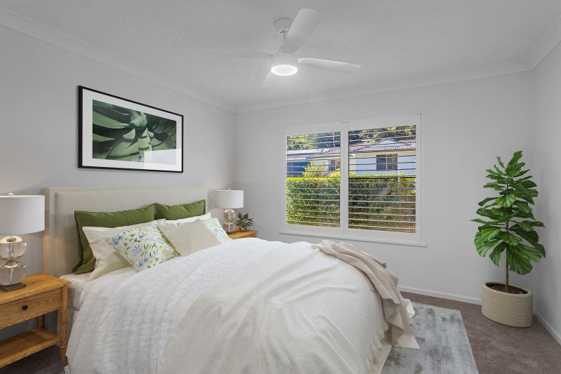 Ground-floor 2-bedroom villa overlooking the bowling green