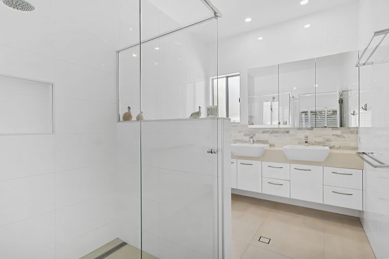 Site 230 - Established Peregrine