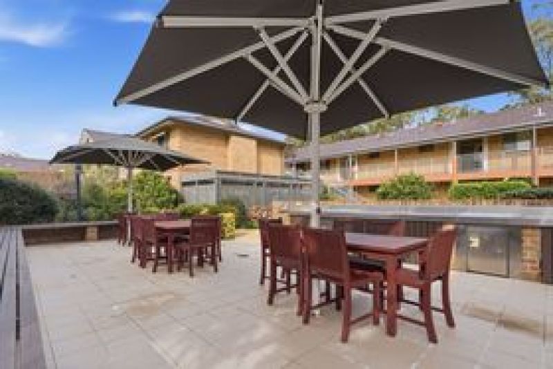 Stylish Upper-Floor Living with Bushland Outlook