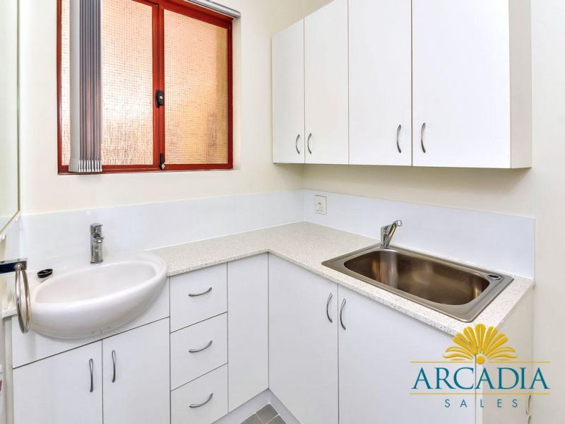 Arcadia Waters Bicton- Nothing to do, just move in.