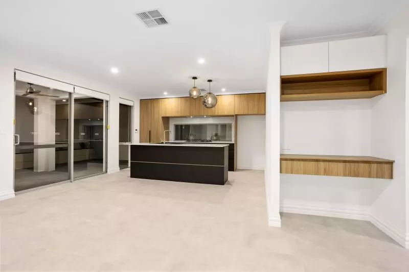 Brand New Luxury Villa!