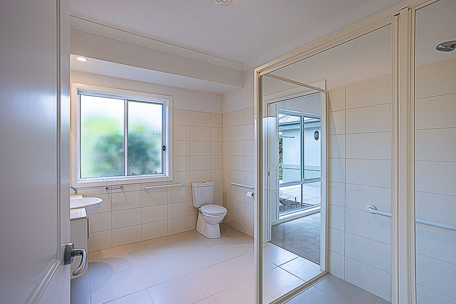 Van Gogh- by Palm Lake Resort Tea Gardens