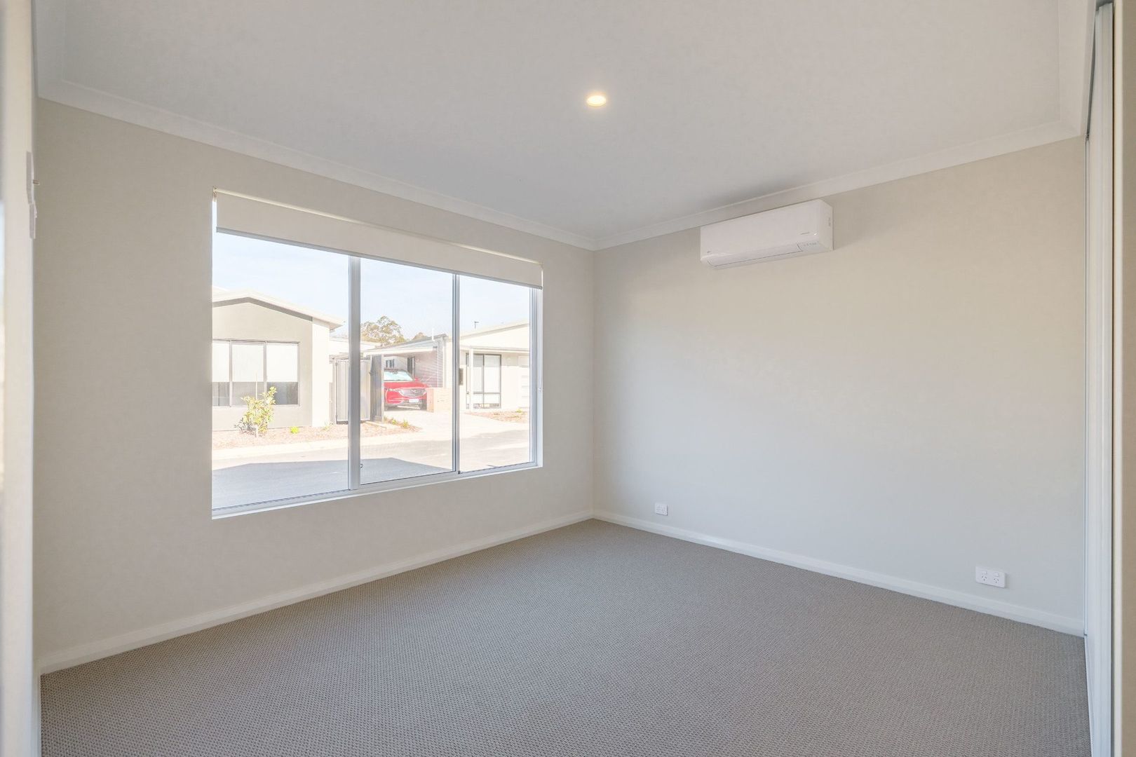 Spacious 3-bed home with outdoor alfresco