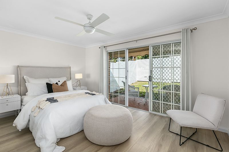 Rarely available newly renovated 2 bedroom, spacious, immaculately presented ground floor villa