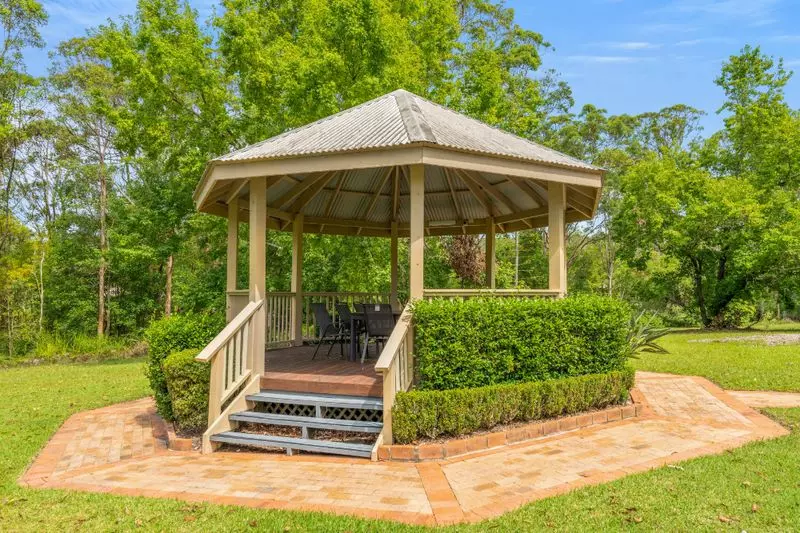 Retire in style in an established and welcoming village!