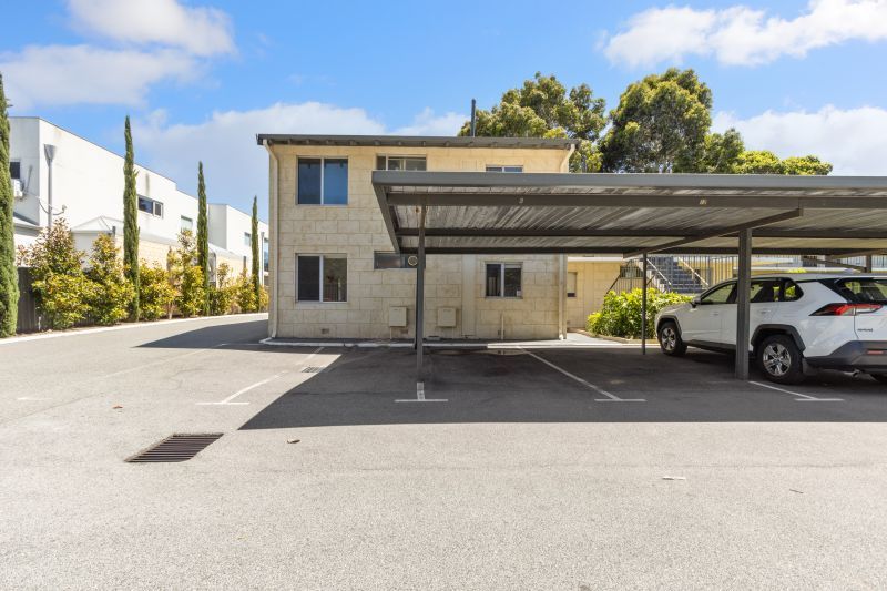 Charming Yokine Gem!