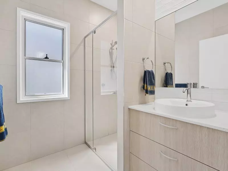 Site 84 - Established Avoca