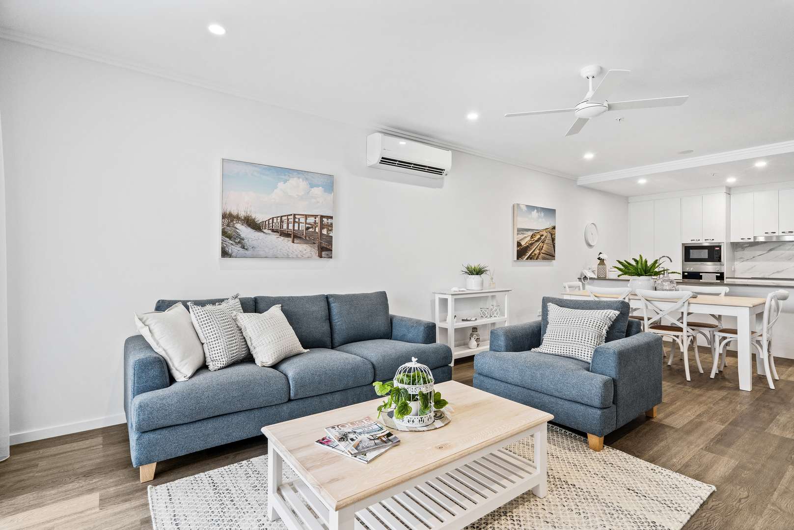 Stunning, spacious three-bedroom apartment