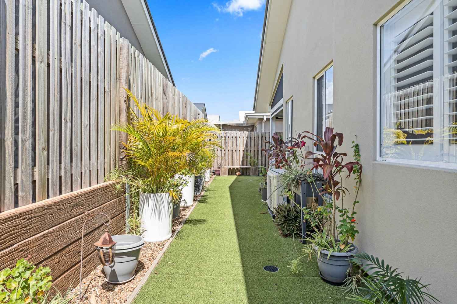 Simplicity and Style – Bright Modern Haven