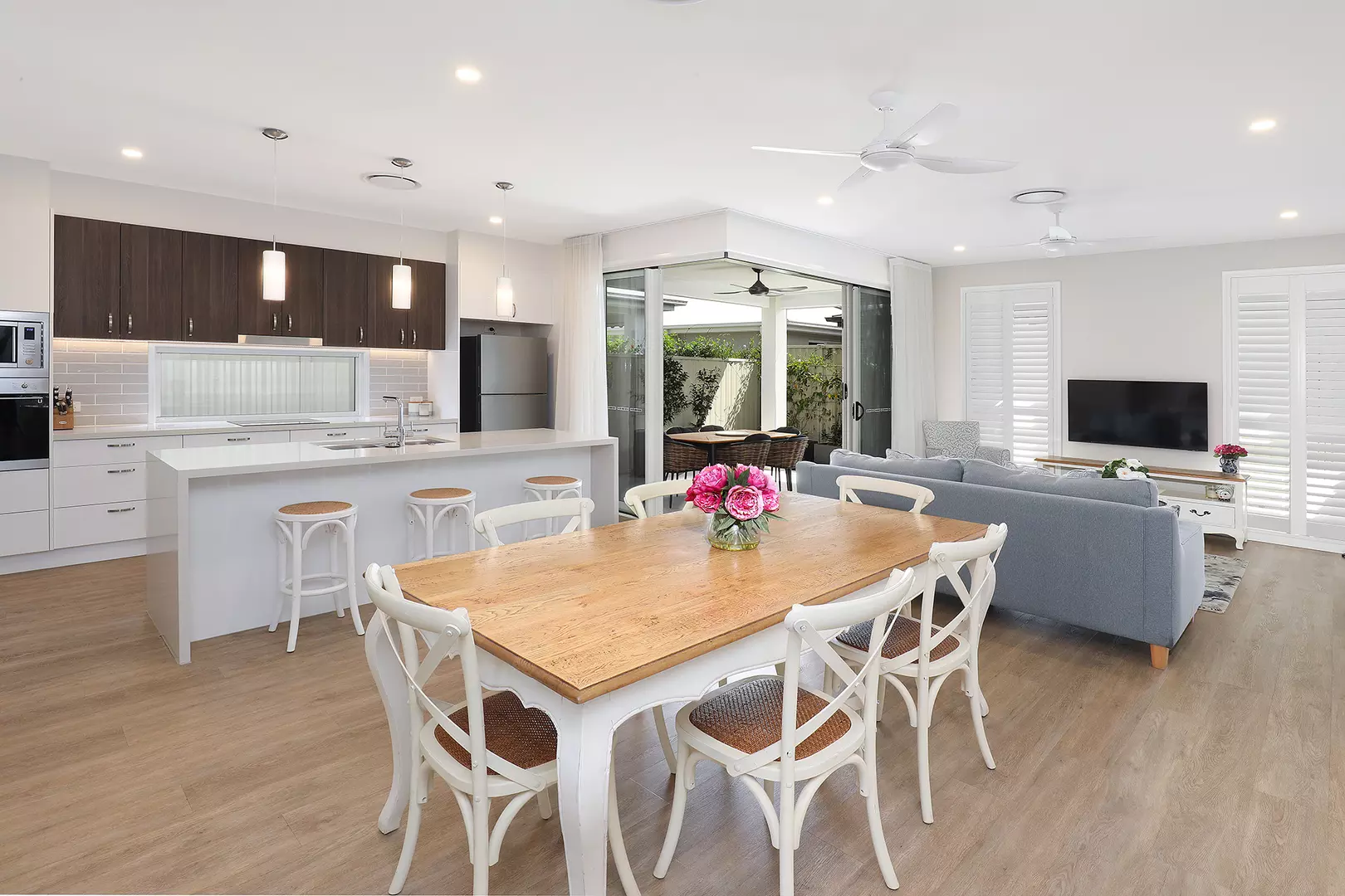 Simplify your Life in STYLE! - Villa 121 GemLife Maroochy Quays