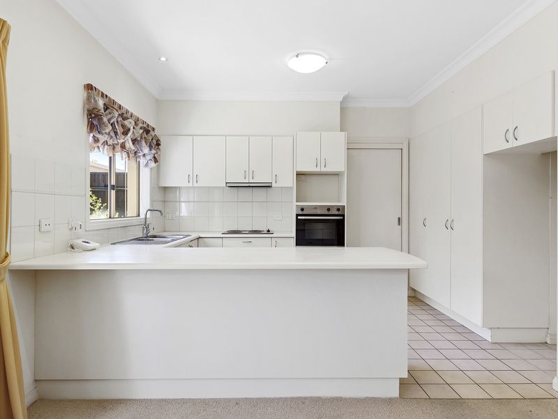 Modern Villa with Garden Retreat