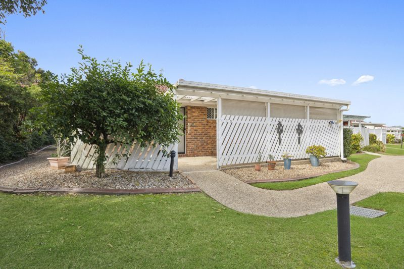 Beautiful two bedroom, one bathroom villa with double lock up garage.