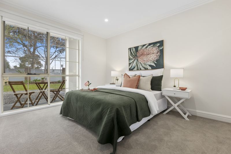 Bright Ground Floor Apartment