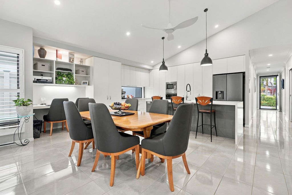 Palm Lake Resort Caloundra Cay