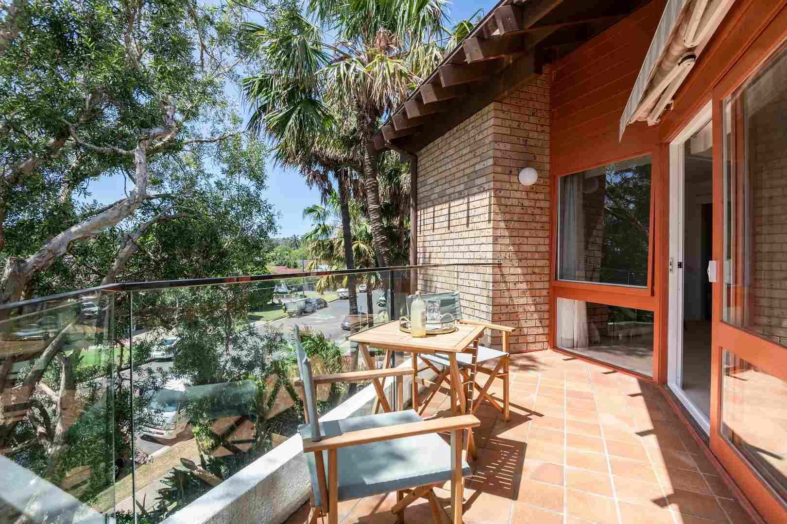 Refurbished One Bedroom Apartment with Private Balcony