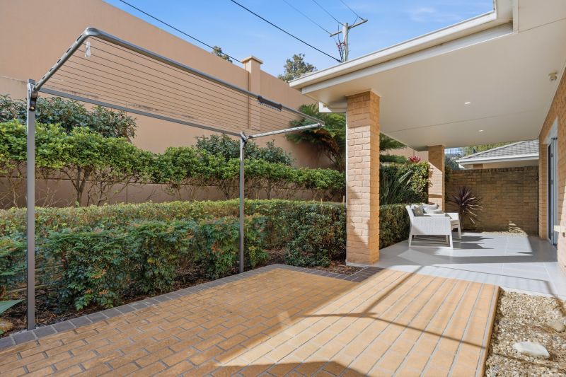 Centrally located villa with easy walk to all village facilities.