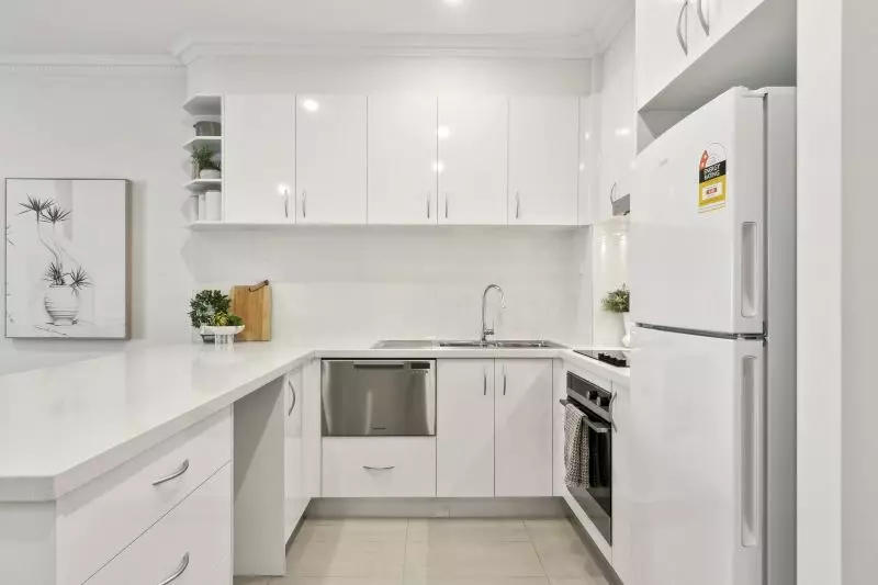 Spacious one-bedroom first-floor apartment