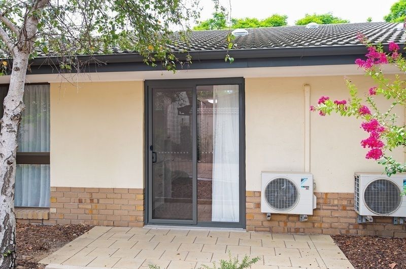 You will be pleasantly surprised with this delightful studio apartment!