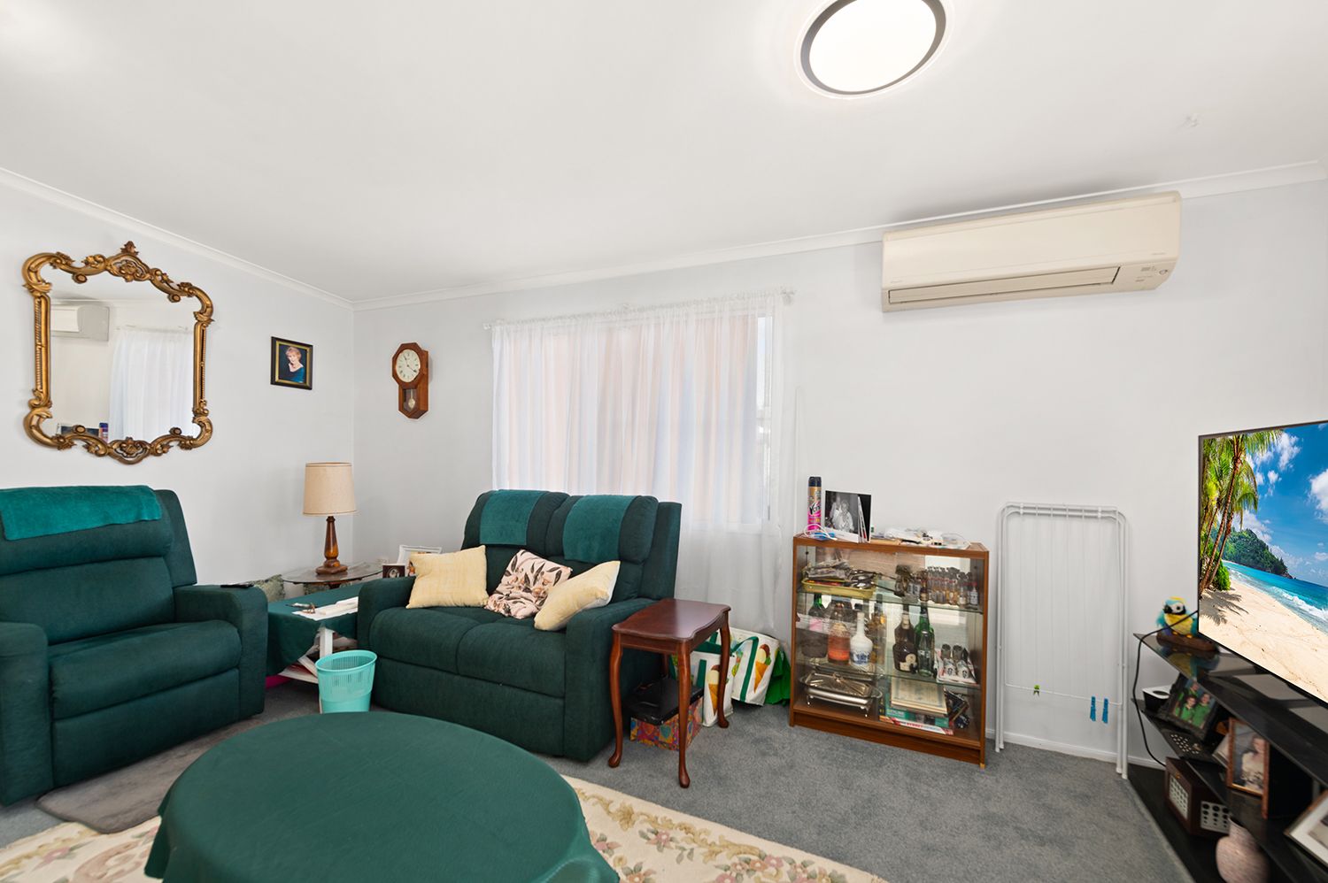 Convenience at Broadlands - Beautiful Home - Two Big Bedrooms