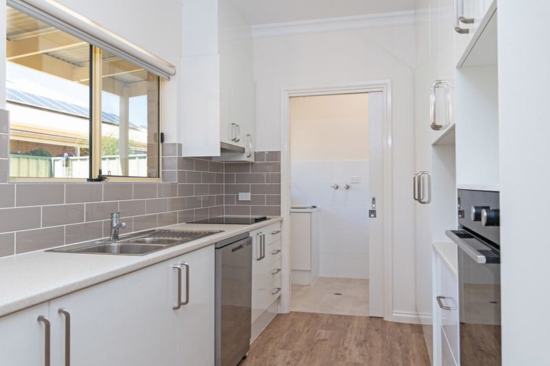 Spacious independent living unit, perfect for the retiree requiring a little extra space!