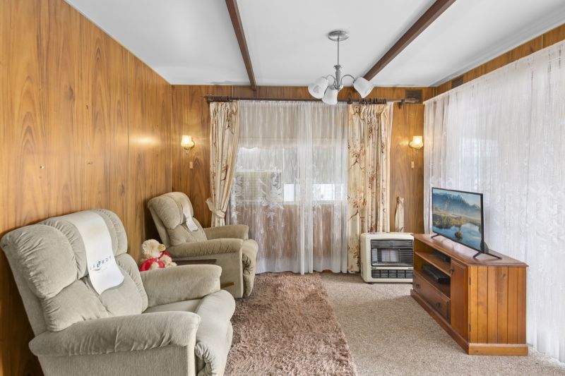 Renovator's Delight – Comes with Everything You See!
