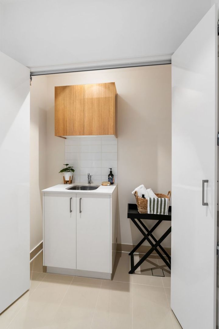 Newly renovated ground floor apartment!