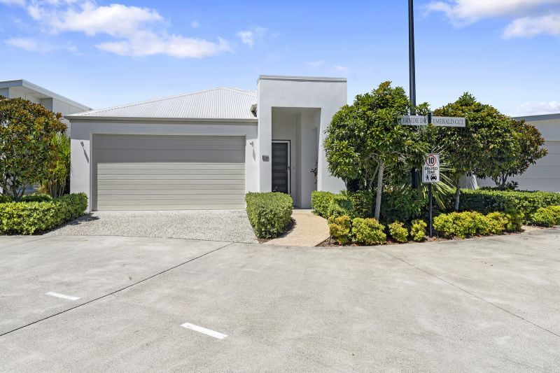 Stunning Three Bedroom Luxury Home with Breathtaking Water Views