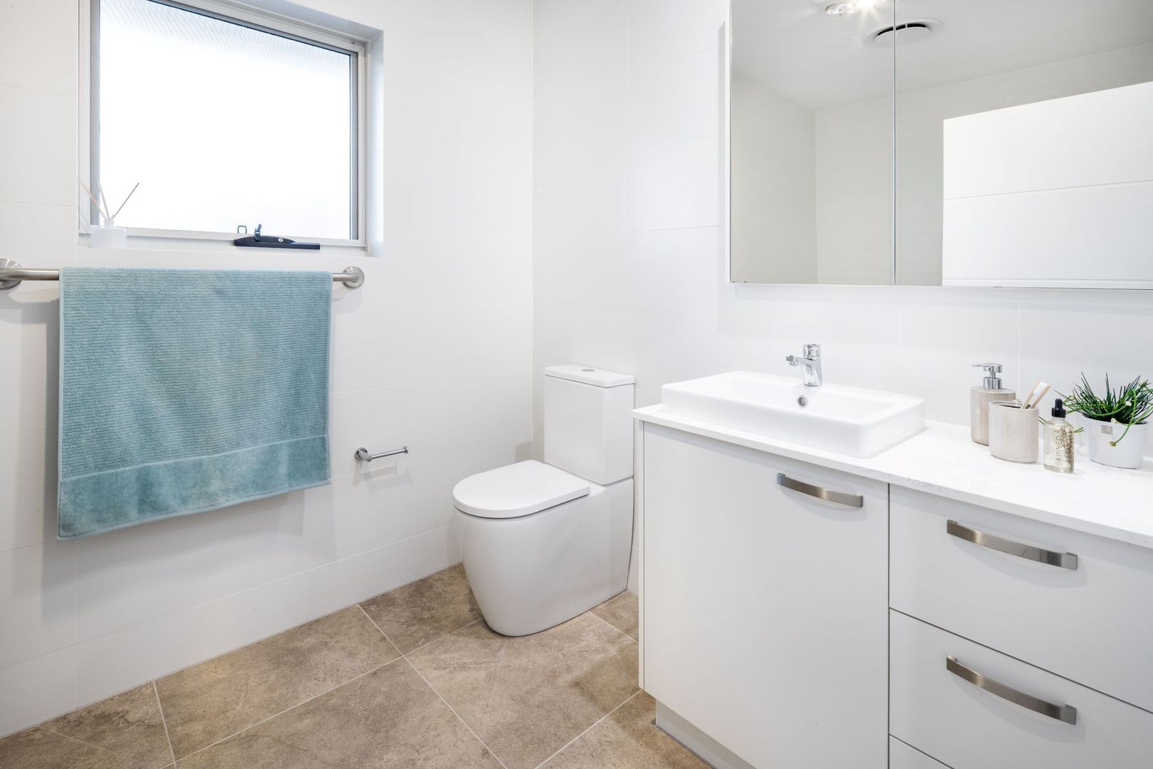 036 Ibis Crescent/33 Shearwater Drive, Shortland, NSW 2307