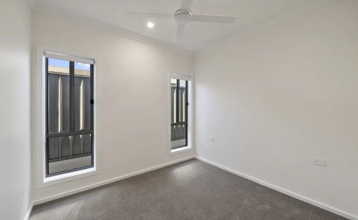 Spacious 3 bed home with outdoor deck and double carport