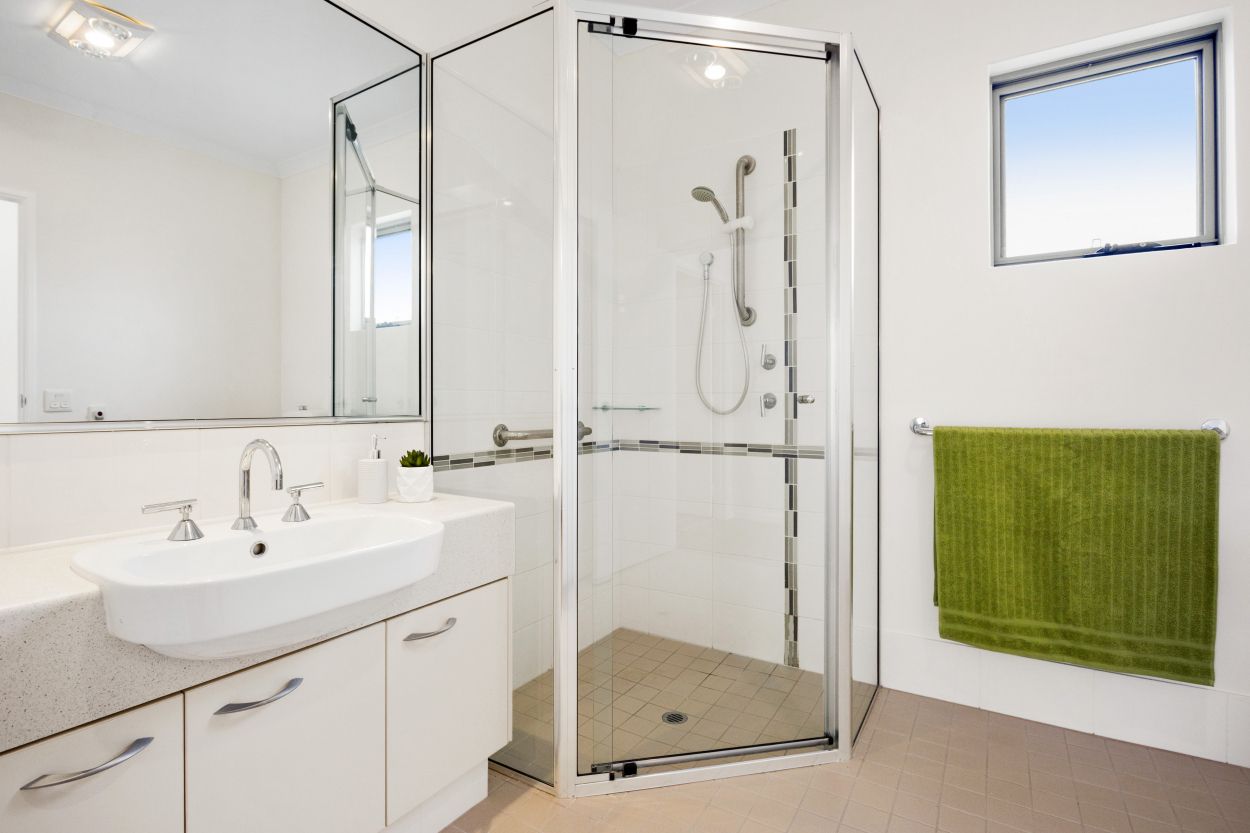 SwanCare - Contemporary-Style Villas 